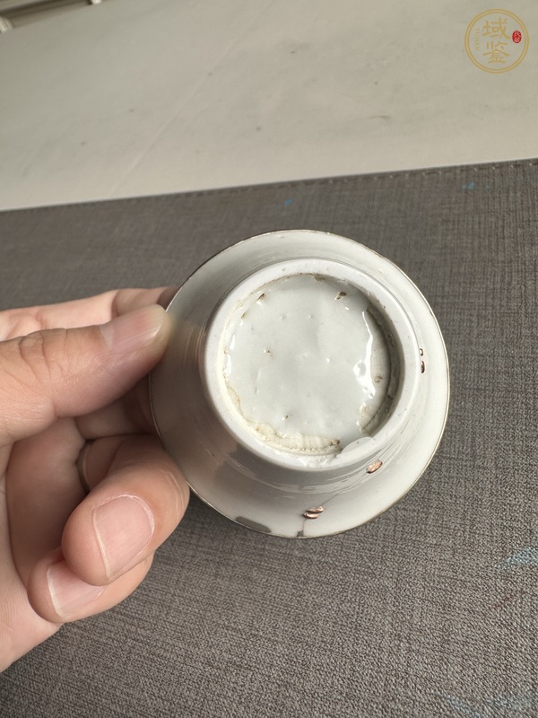 古玩陶瓷馬蹄杯真品鑒賞圖