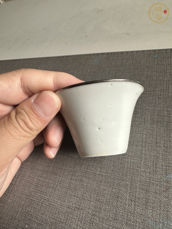古玩陶瓷馬蹄杯真品鑒賞圖