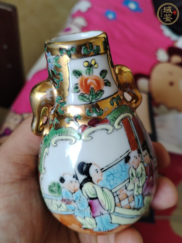 古玩陶瓷人物花鳥蝶紋廣彩雙象鼻耳尊真品鑒賞圖