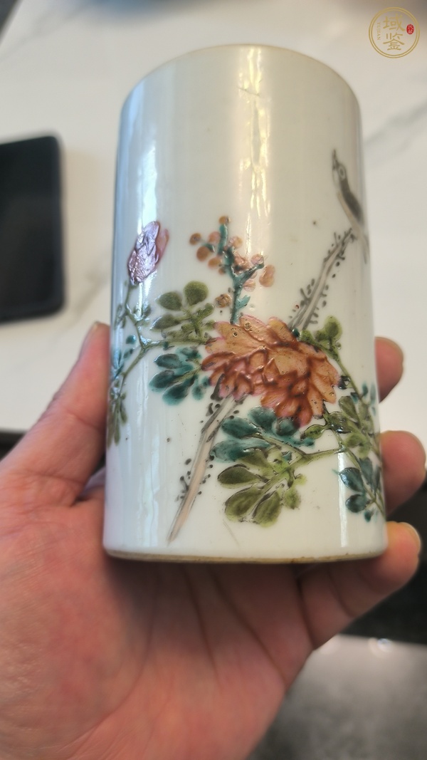 古玩陶瓷淺絳花鳥紋筆筒真品鑒賞圖