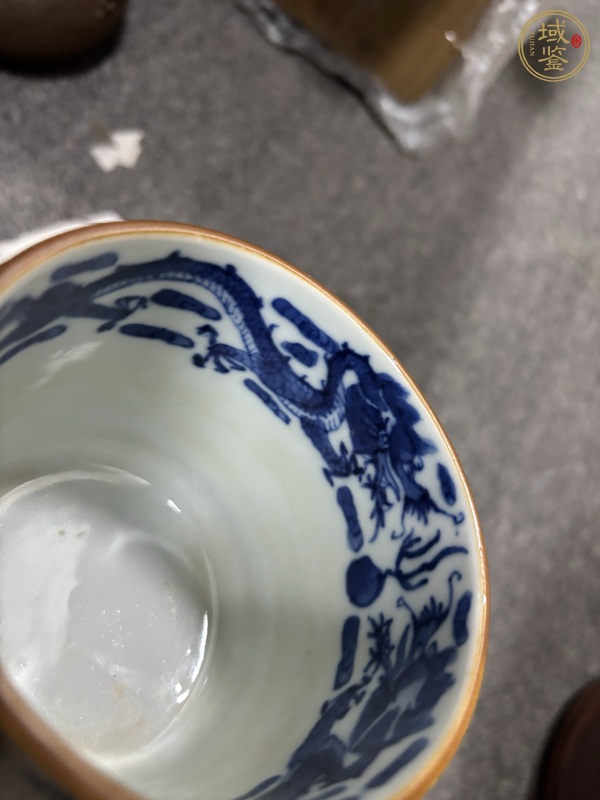 古玩陶瓷青花山水人物筆筒真品鑒賞圖