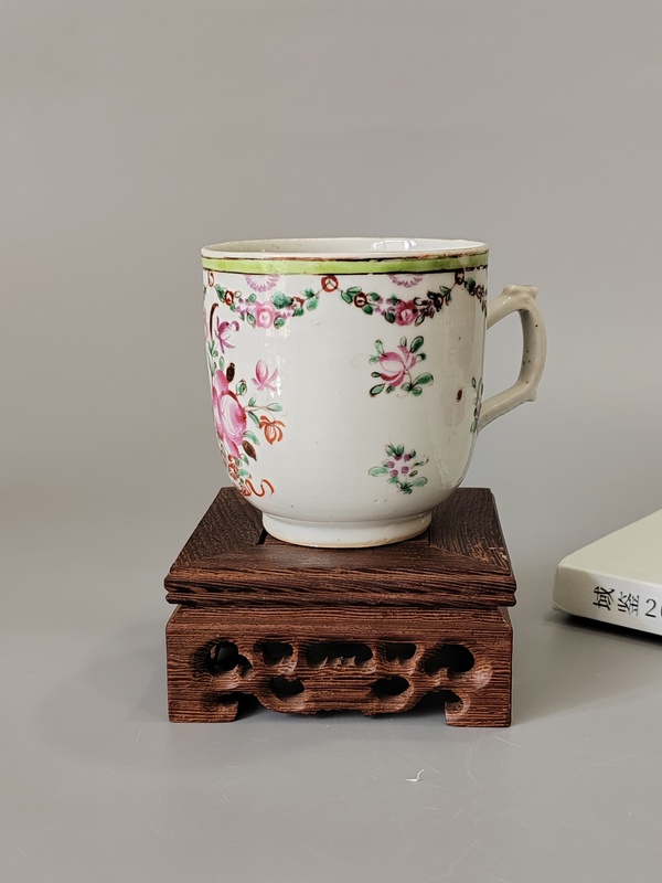 古玩轉(zhuǎn)賣乾隆胭脂紅釉粉彩杯·全品拍賣，當前價格888元