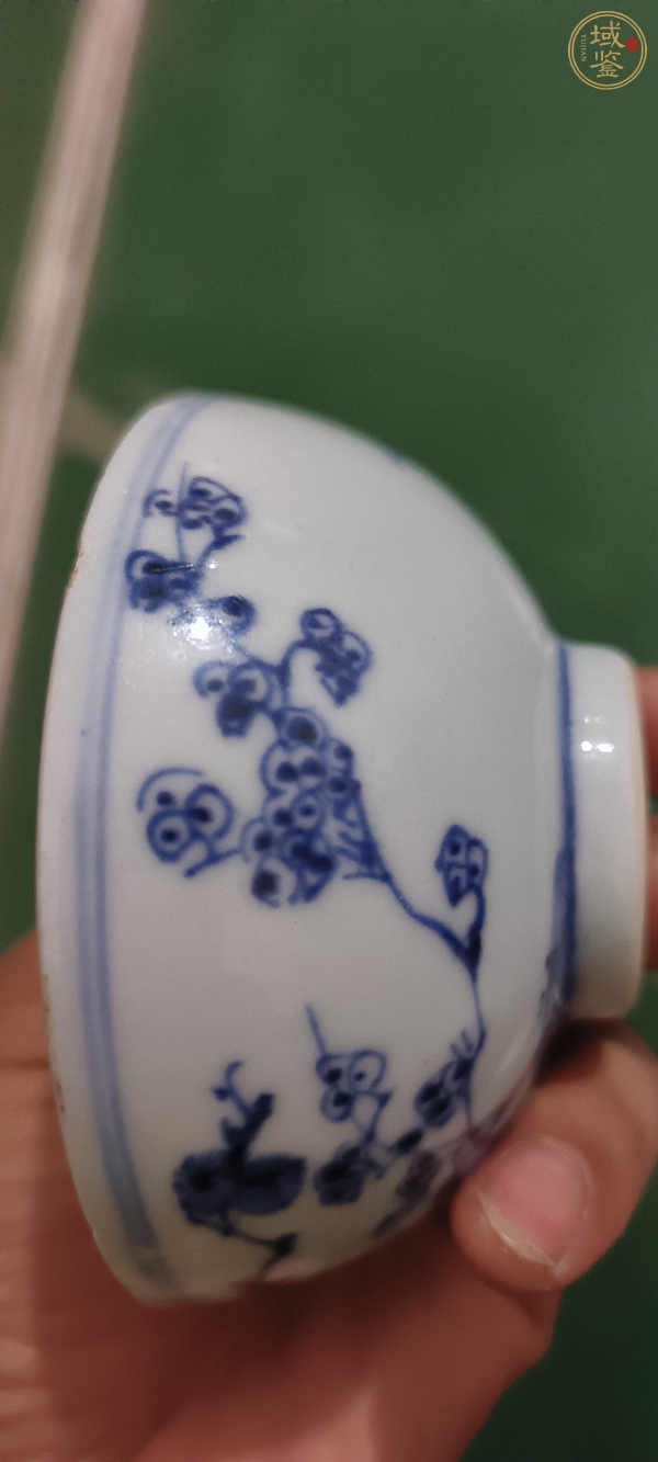 古玩陶瓷花卉紋青花小碗真品鑒賞圖