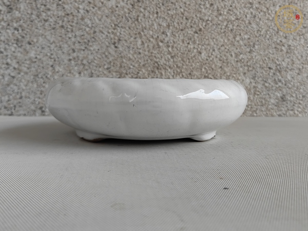 古玩陶瓷白釉水洗真品鑒賞圖