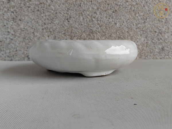 古玩陶瓷白釉水洗真品鑒賞圖