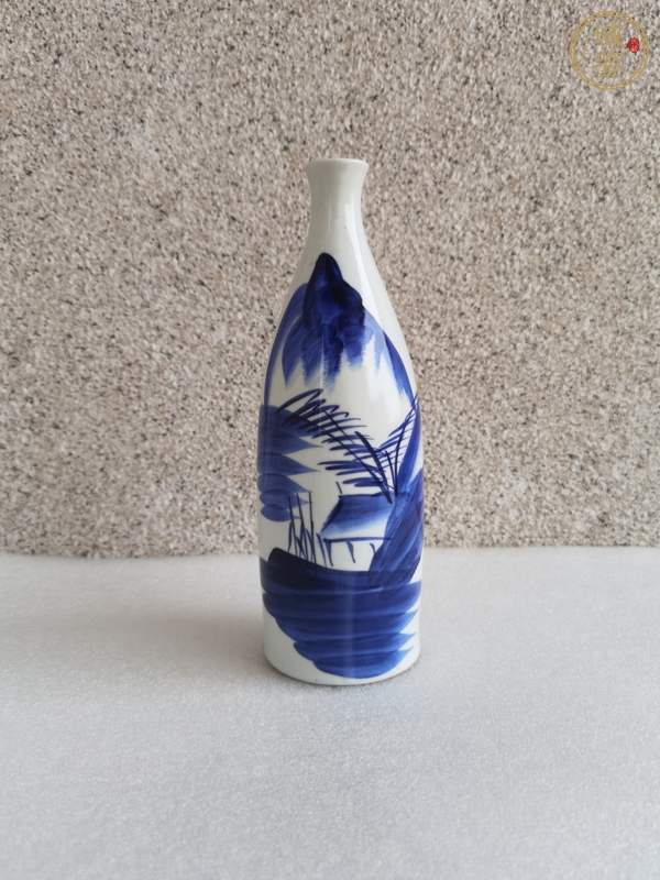 古玩山水紋青花瓶真品鑒賞圖