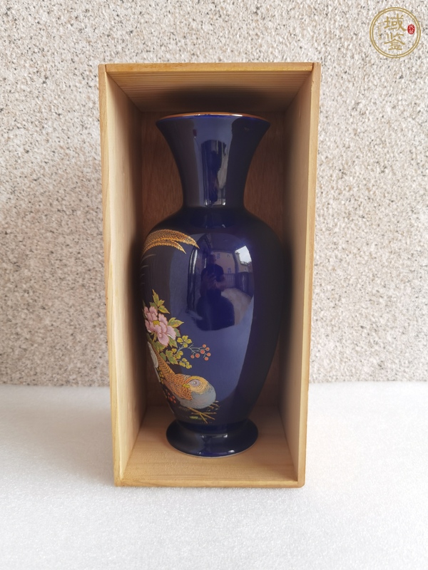 古玩陶瓷花鳥紋瓶真品鑒賞圖