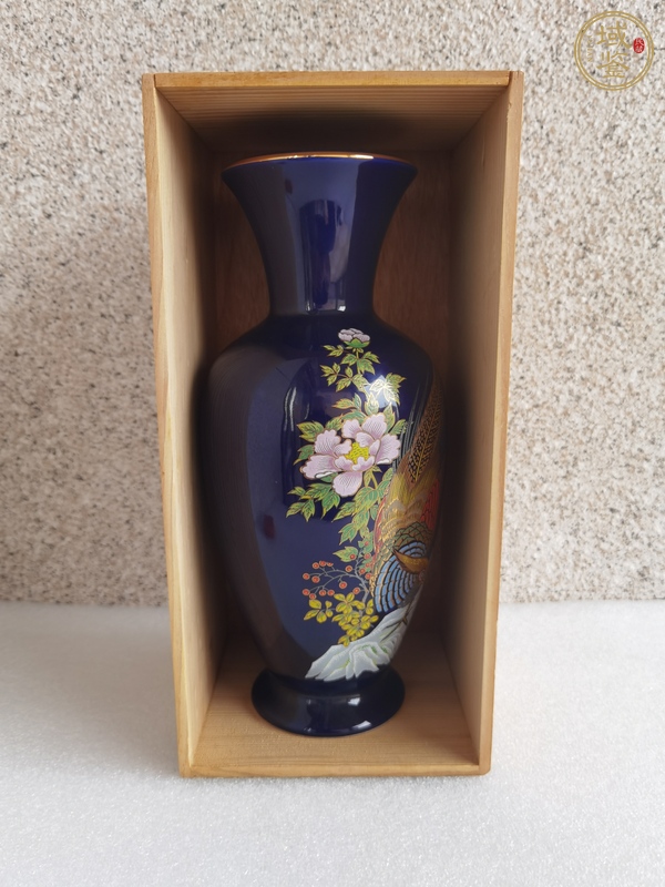 古玩陶瓷花鳥紋瓶真品鑒賞圖