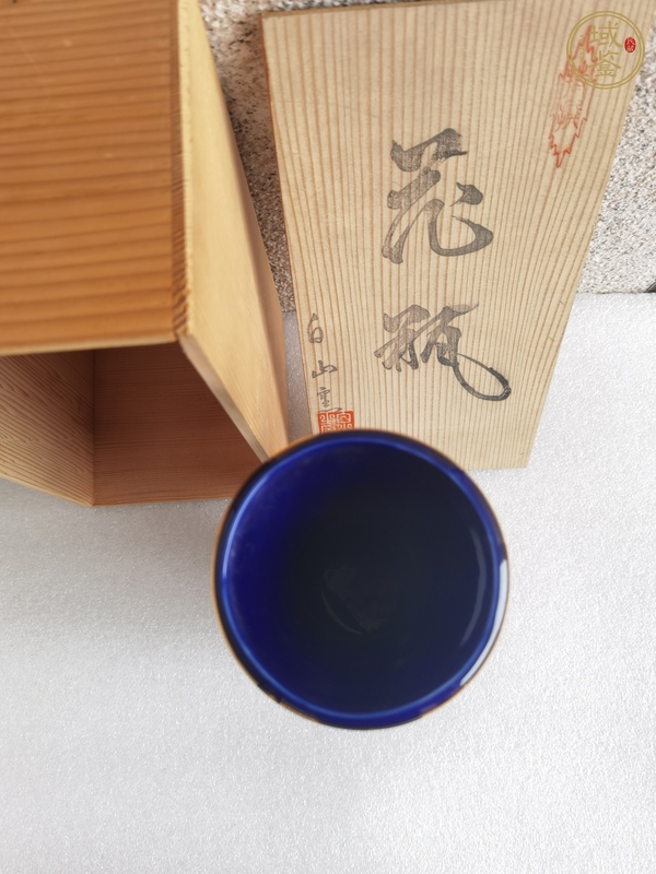 古玩陶瓷花鳥紋瓶真品鑒賞圖