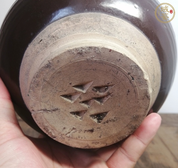 古玩陶瓷褐釉香爐真品鑒賞圖