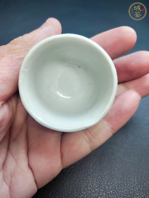 古玩陶瓷清代 德化窯小杯真品鑒賞圖