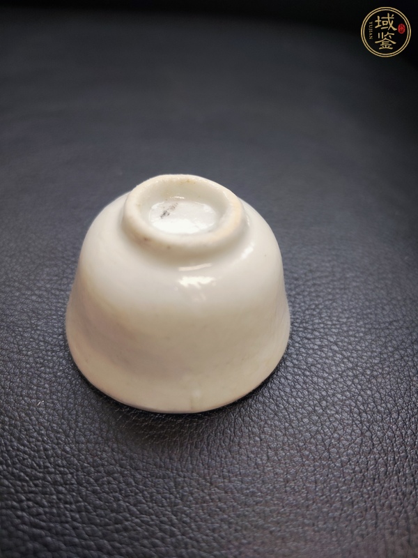 古玩陶瓷清代 德化窯小杯真品鑒賞圖