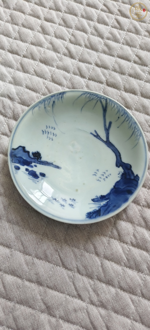 古玩陶瓷山水紋青花盤真品鑒賞圖