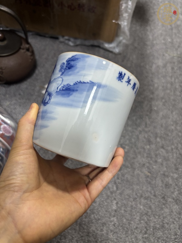 古玩陶瓷青花山水紋缸杯真品鑒賞圖