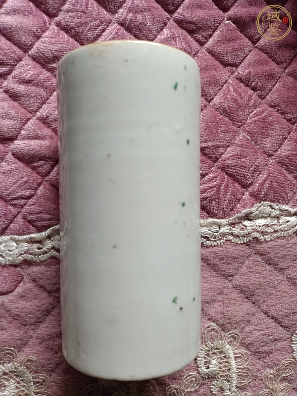 古玩陶瓷粉彩博古圖筆筒真品鑒賞圖