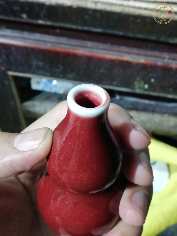 古玩陶瓷紅釉葫蘆瓶真品鑒賞圖