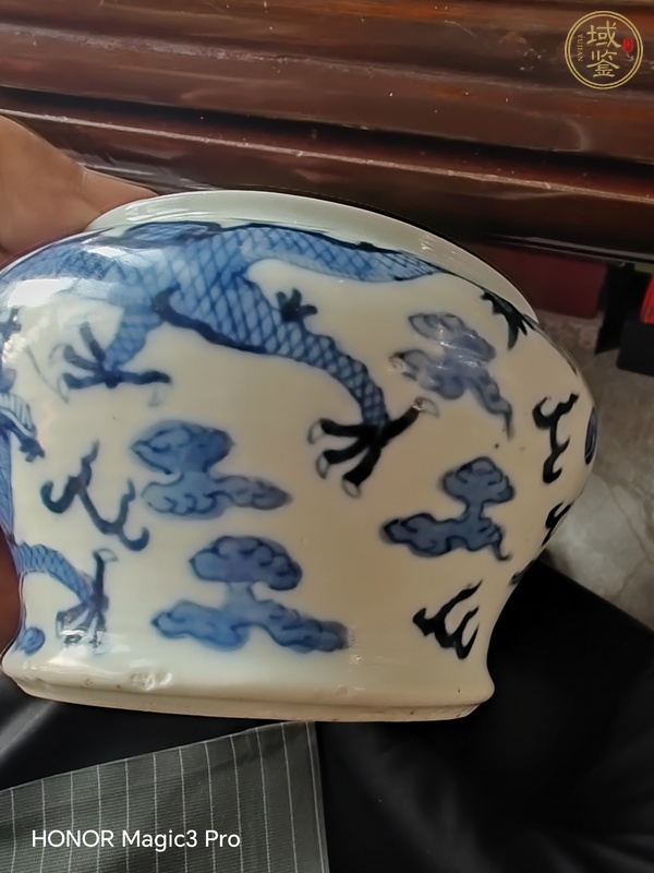 古玩陶瓷龍紋青花馬蹄尊真品鑒賞圖