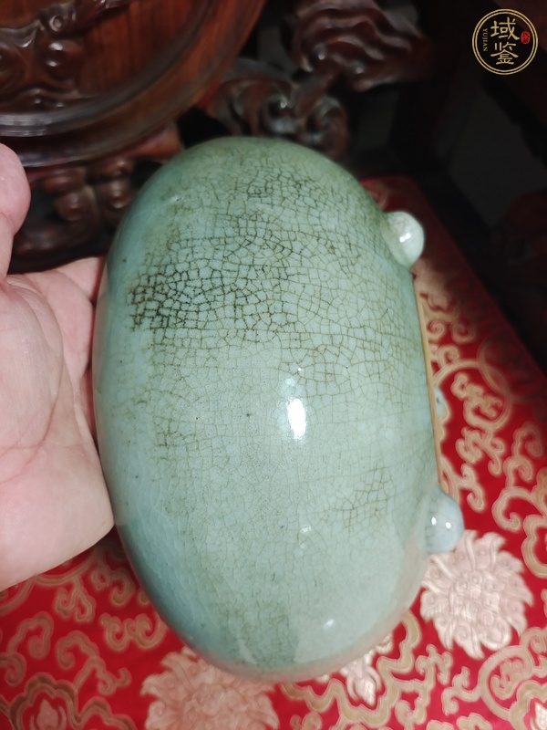 古玩陶瓷清代中期綠哥釉三足香爐真品鑒賞圖