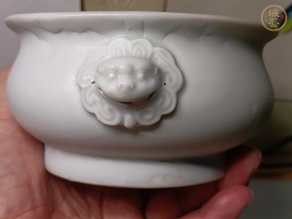 古玩陶瓷德化窯雙鋪首香爐真品鑒賞圖