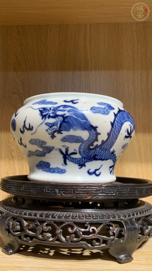 古玩陶瓷青花雙龍戲珠紋馬蹄尊真品鑒賞圖