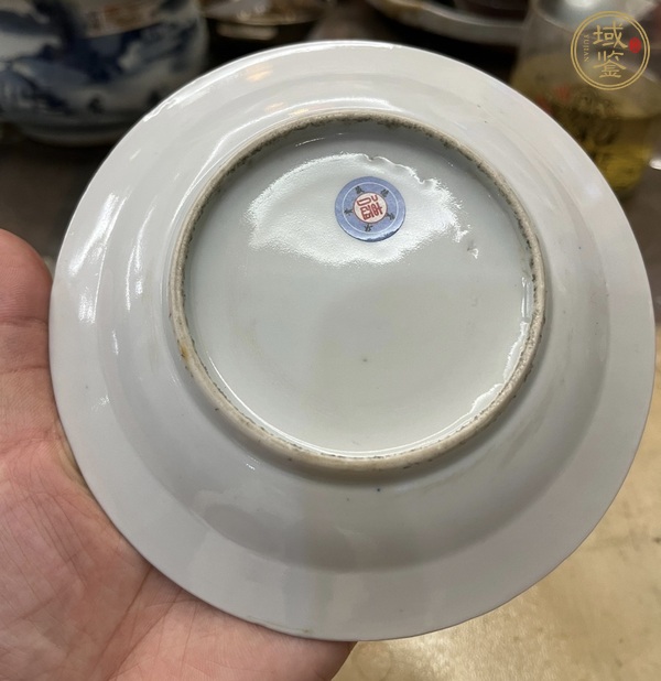 古玩陶瓷乾隆細路廣彩盤真品鑒賞圖