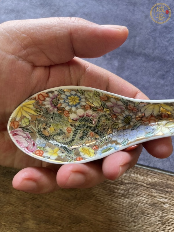 古玩陶瓷粉彩龍紋調(diào)羹真品鑒賞圖