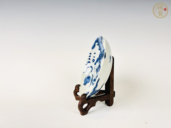 古玩陶瓷清早期·青花過墻龍紋盤真品鑒賞圖