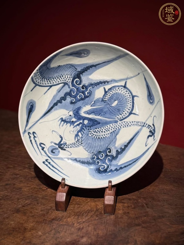古玩陶瓷青花龍紋盤真品鑒賞圖