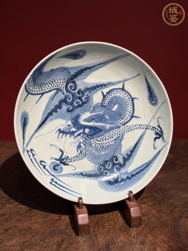古玩陶瓷青花龍紋盤真品鑒賞圖
