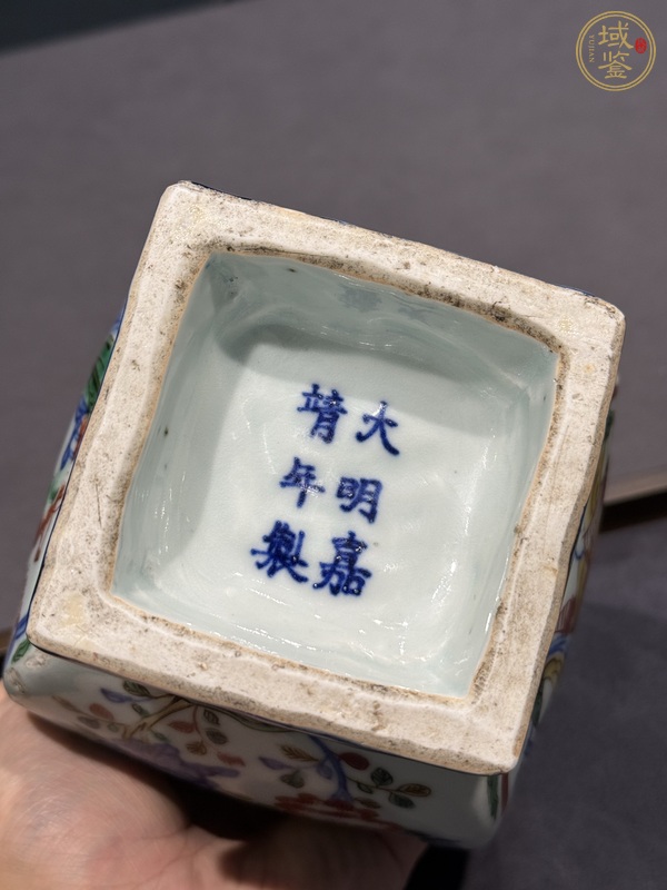 古玩陶瓷五彩尊真品鑒賞圖
