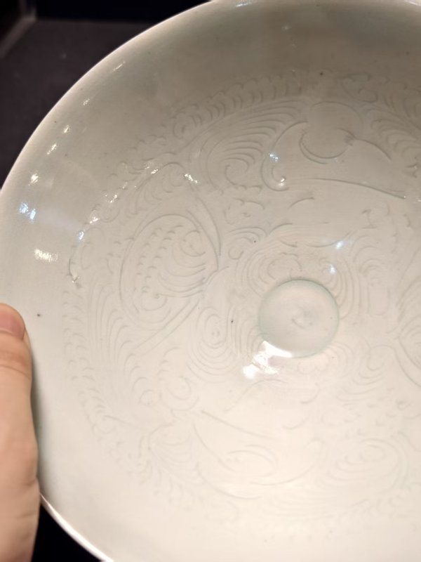 古玩陶瓷館藏級(jí)精品南宋湖田窯青白釉娃娃碗拍賣，當(dāng)前價(jià)格17000元