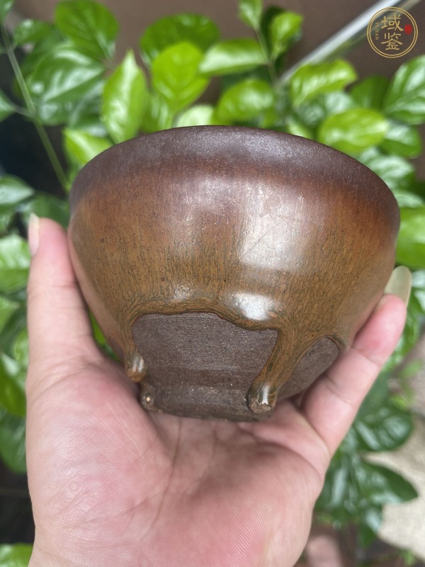 古玩陶瓷柿紅釉油滴束口盞真品鑒賞圖