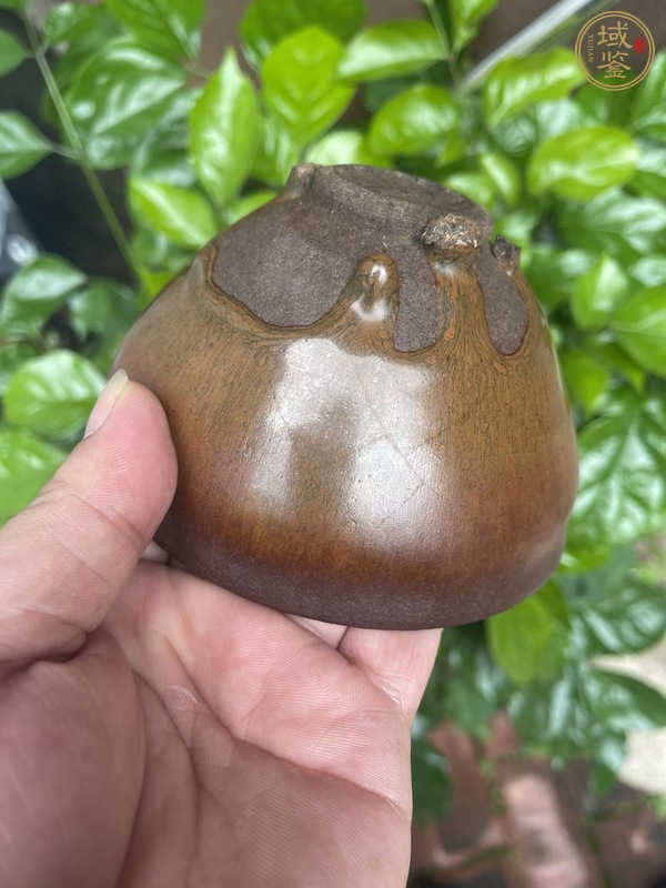 古玩陶瓷柿紅釉油滴束口盞真品鑒賞圖