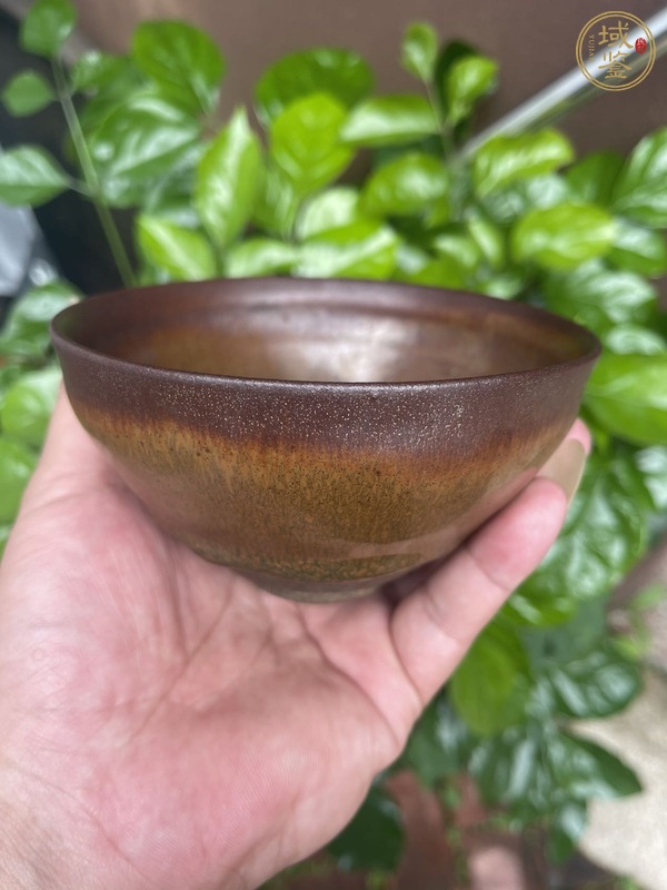 古玩陶瓷柿紅釉油滴束口盞真品鑒賞圖