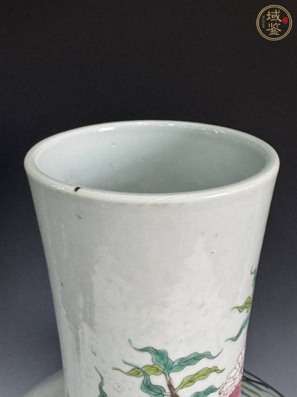 古玩陶瓷粉彩九桃天球瓶真品鑒賞圖