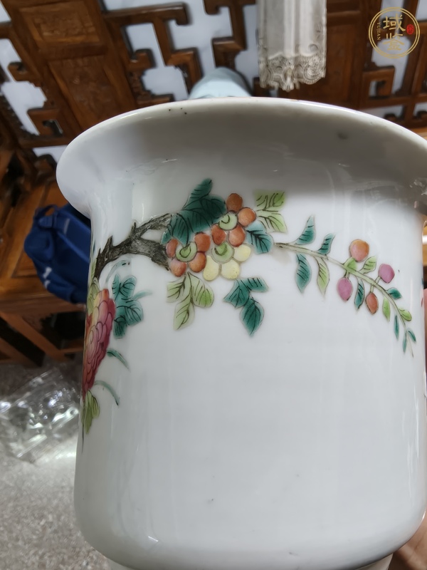 古玩陶瓷粉彩花鳥紋花盆真品鑒賞圖