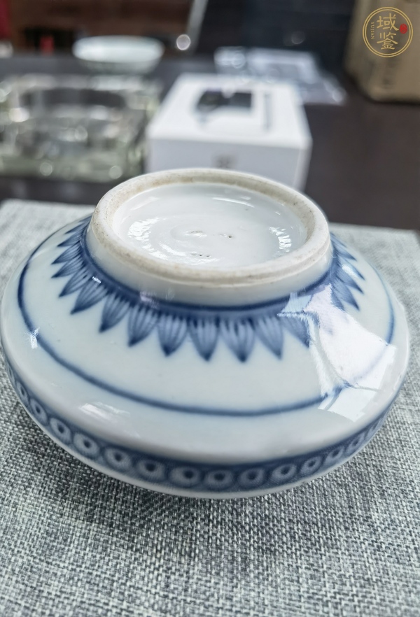 古玩陶瓷青花花卉紋水盂真品鑒賞圖