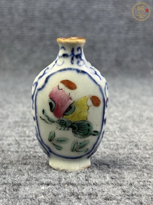 古玩陶瓷青花粉彩鼻煙壺真品鑒賞圖