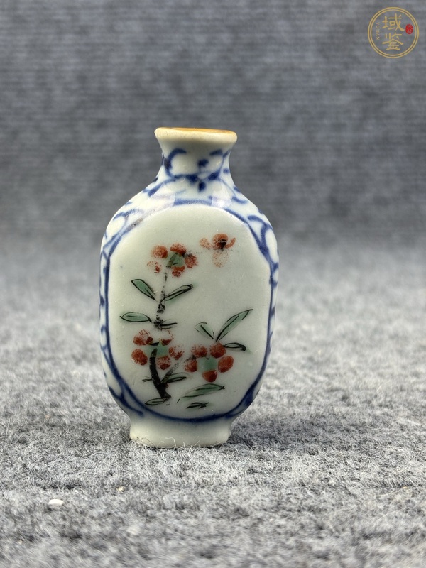 古玩陶瓷青花粉彩花卉紋鼻煙壺真品鑒賞圖
