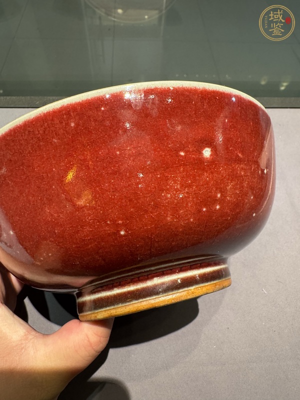 古玩陶瓷紅釉碗真品鑒賞圖