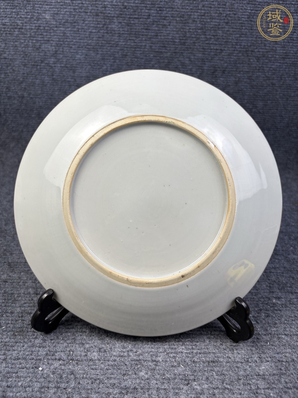 古玩陶瓷粉彩花卉紋盤真品鑒賞圖