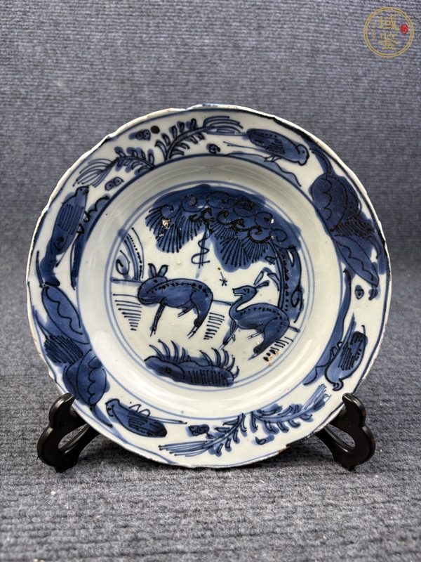 古玩陶瓷青花雙鹿紋盤真品鑒賞圖