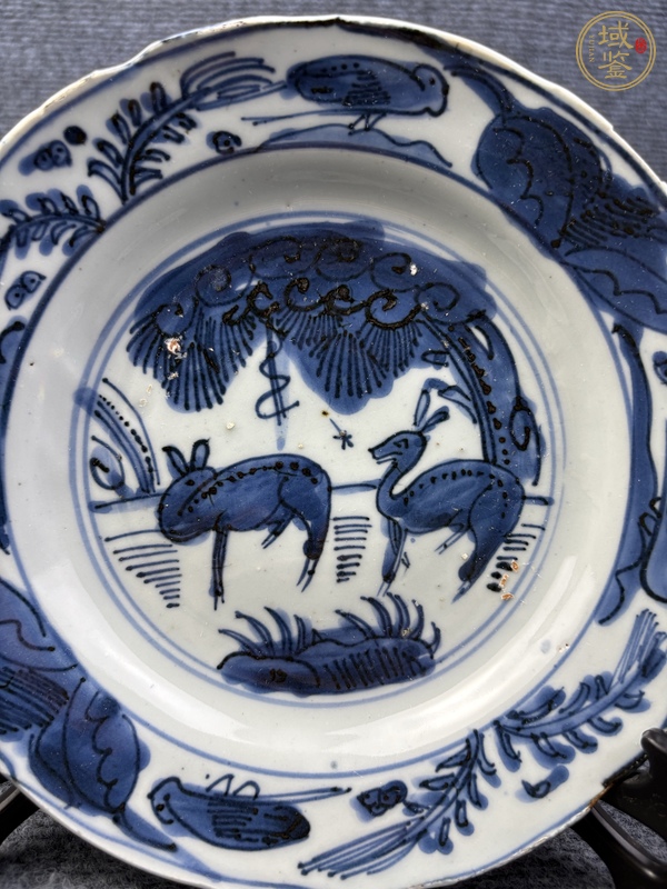 古玩陶瓷青花雙鹿紋盤真品鑒賞圖