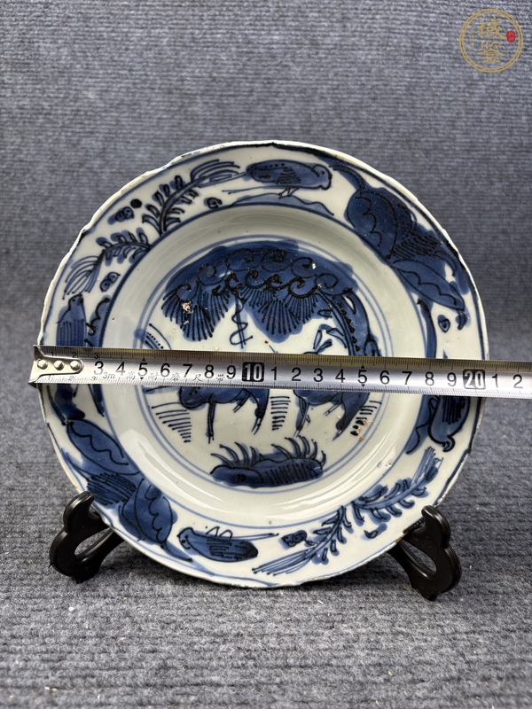 古玩陶瓷青花雙鹿紋盤真品鑒賞圖