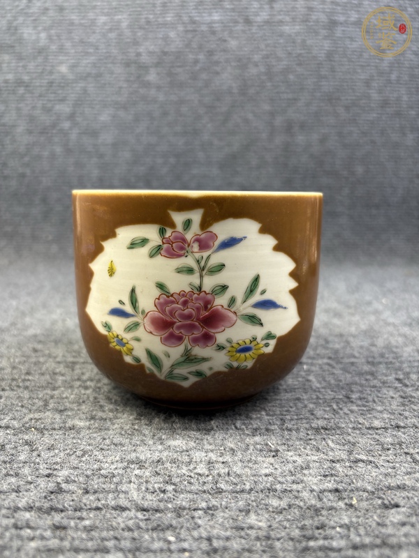古玩陶瓷紫金釉開(kāi)窗粉彩花卉紋缸真品鑒賞圖