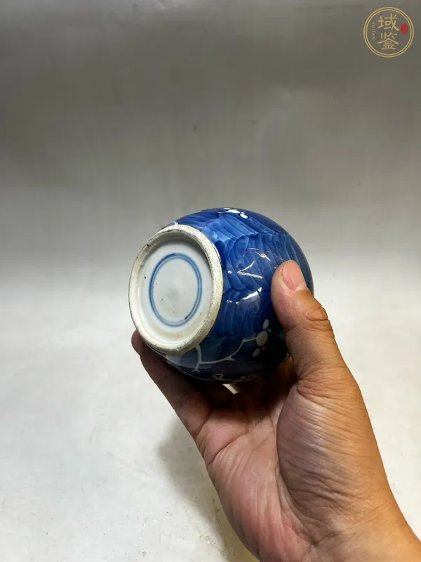 古玩陶瓷青花留白梅紋罐真品鑒賞圖