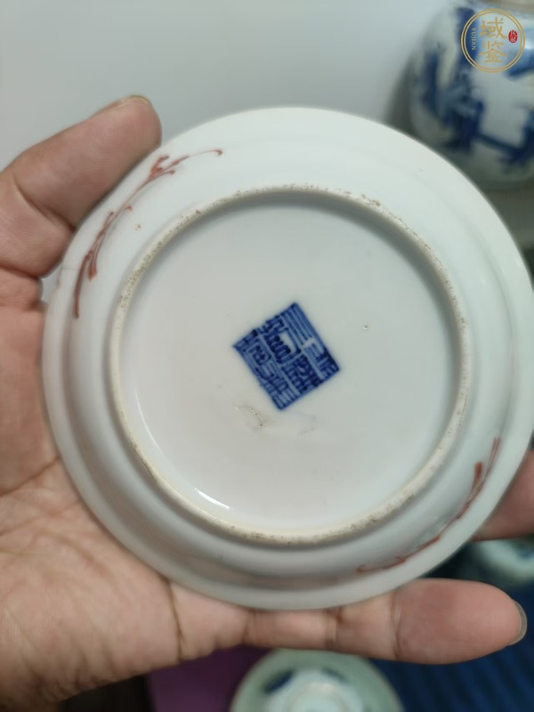 古玩陶瓷礬紅印章紋盞托真品鑒賞圖