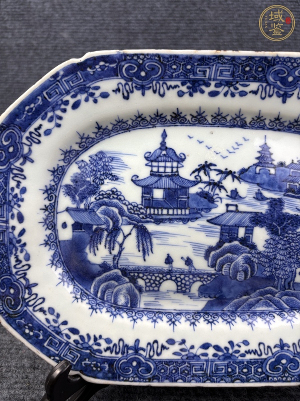 古玩陶瓷青花山水風(fēng)景紋盤真品鑒賞圖