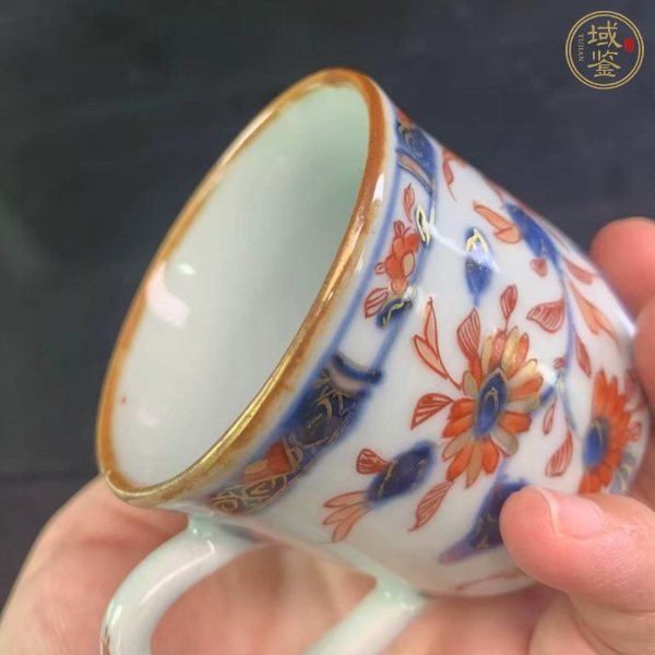 古玩陶瓷青花礬紅描金茶杯真品鑒賞圖