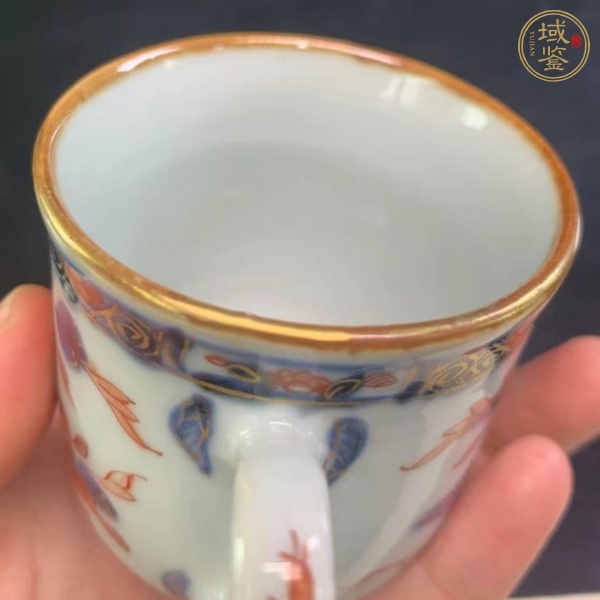古玩陶瓷青花礬紅描金茶杯真品鑒賞圖